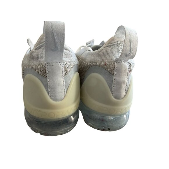 Nike Air Vapormax 2021 Flyknit Sneakers Women’s Size 9 - Picture 5 of 5